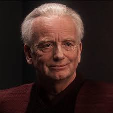 Jeremy Allen White como un joven Palpatine : r/Fancast