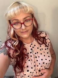 Hi all! I just wanted to introduce myself and share a photo I took. I'm  Iris and I am looking forward to joining this group. It sounds positive and  that's what I'm