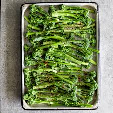 Easy Spicy Garlic Roasted Broccoli