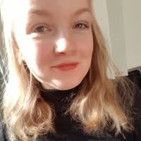When she hears that refugees are spending the night on the floor of amsterdam central station, she decided to. 200 Laura Jansen Van Calmthout Profiles Linkedin