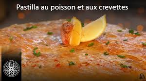 Choumicha Pastilla Au Poisson Et Aux Crevettes A La Chermoula Vf Cuisine Marocaine Youtube