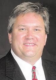 Hall resigns as Etowah circuit judge