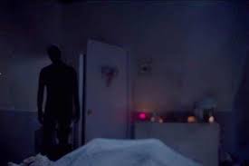A shadow person is a dark, shadowy, indistinct yet humanoid shape that's usually seen at night :ghost: The Shadow People Urban Legends Around The World