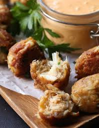 Crispy Crab Balls With Chipotle Tartar Sauce Cookies And Cups Seafood Appetizers Easy Spicy Appetizers Seafood Appetizers
