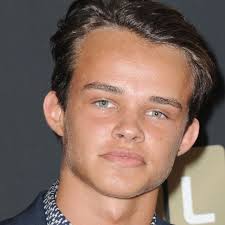 Watch Fam (2019) TV Series Online