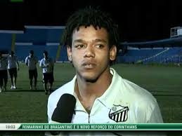 No dia seguinte à vitória do corinthians por 3 a 2, o atacante gravou um vídeo que foi compartilhado pelo timão no twitter. Romarinho O Novo Atacante Do Corinthians Youtube