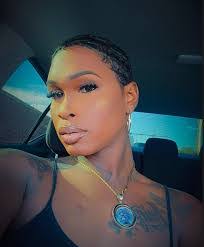 Mariah Starks's Instagram, Twitter & Facebook