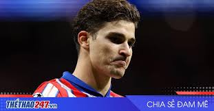 Julian Alvarez đau đớn khi bị bắt lỗi sút penalty