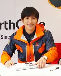 Ji chang wook is a south korean actor under glorious entertainment. All About Ji Chang Wook Family Girlfriend Education Height Weight And Biography Showbizkorea