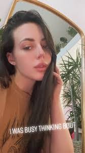 Whitney Lawless's Instagram, Twitter & Facebook