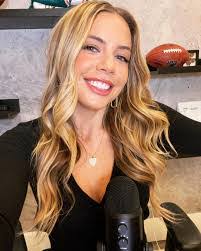 Megan Payton's Instagram, Twitter & Facebook