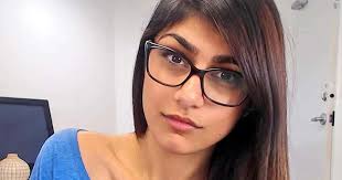 Schau dir jetzt unsere neue 2021 kollektion an. Mia Khalifa Tweets In Support Of Farmers Protest After Rihanna Greta