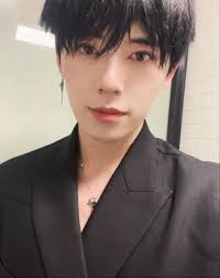 Dale 王顔宏 Wang Yanhong