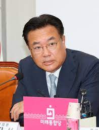 정진석 국민의힘 의원은 11일 윤석열 검찰총장에 대한 법무부. ì •ì§„ì„ èˆ‡ ë²•ì‚¬ìœ„ ìž¥ì•… ìœ¤ì„ì—´ êµ¬ì† ìˆ˜ì‚¬ê°€ ëª©í'œ Chosunbiz ì‹œì‚¬