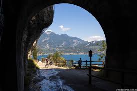 Es wird ziemlich schnell tief. Wanderung Auf Der Ponalestrasse Am Gardasee Reisen Und Essen