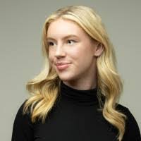 Maureen Bray's Instagram, Twitter & Facebook