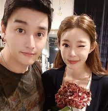 하지만 지연수 본인은 이용당하는지 전혀 모르고 있고 이성모와 유찬성도 자신들과 외부활동을 함께하지 않는 고문관이 뭘 하는지 별로 신경쓰지 않았기 때문에 그의 행적은 고스란히 조필연에게 노출된다. ì§€ì—°ìˆ˜ 11ì„¸ ì—°í•˜ ë‚¨íŽ¸ ì¼ë¼ì´ì— ë¯¸ì•ˆí•¨ ì¸ìƒ ë§ì¹œ ê±¸ê¹Œë´ ë„ˆë¬´ ê²ë‚˜