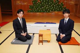 Jun 30, 2021 · 名古屋能楽堂で行われた王位戦七番勝負の第1局。タイトルを持つ藤井二冠に挑んだのは、一宮市出身で二冠の豊島将之竜王。 29æ—¥ã‹ã‚‰å§‹ã¾ã‚‹ç¬¬62æœŸçŽ‹ä½æˆ¦7ç•ªå‹è² ã®ç¬¬1å±€ã‚'å‰ã« åå¤å±‹å¸‚ã®åå¤å±‹èƒ½æ¥½å ‚ã§å¯¾å±€å ´ã®æ¤œåˆ†ã‚'è¡Œã£ãŸè—¤äº•è¡å¤ªçŽ‹ä½ æ£‹è–ã¨2å†  å³ ã¨æŒ'æˆ¦è€…ã®è±Šå³¶å°†ä¹‹ç«œçŽ‹ æ—¥æœ¬å°†æ£‹é€£ç›Ÿæä¾› ã‚¹ãƒãƒ‹ãƒ Sponichi Annex èŠ¸èƒ½