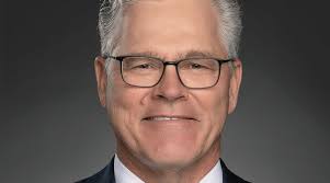 Outgoing Society CEO supports Lakota Nation scholarships