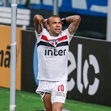 E vai piorar, lamento informar. Spfc D Alves Ve Resultados Horriveis E Situacao Dificil De Resolver