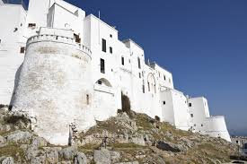 Ostuni is a city and comune, located about 8 km from the coast, in the province of brindisi, region of apulia, italy. Ostuni 2 Trulli Pictures Geography Im Austria Forum