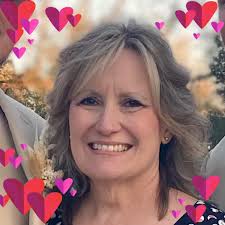 Kim Tison's Instagram, Twitter & Facebook