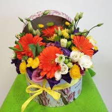 Flower power aranjamente florale idei de cadouri țesut florării cutii paleți plante. Buchete De Flori Si Aranjamente Florale Pentru Zi De Nastere 101flori Ro