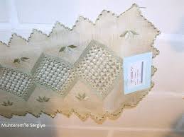 Ismek Feshane Sergisinde Yer Alan El Nakisi Bransina Ait Resimleri Antep Isi Teknigi Ile Hazirlanmis Urunlerle Bitiriyorum Antep Isi A Elde Nakis Elsa Nakis