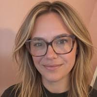 60+ perfiles de «Rena»