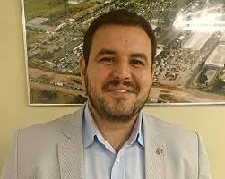 Max Quintino será o novo chefe da Casa Civil do governo de Elmano de  Freitas