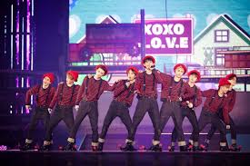 Here S Why Exo S Peter Pan Is One Of The Cutest Stages The Boys Ever Had Kstarlive Com Exo Exo Concert Exo Luxion