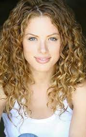 Pin By Mariana Rosas On Hair Curly Hair Inspiration Curly Hair Styles Curly Hair Styles Naturally