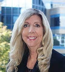 Melissa Gephart's Instagram, Twitter & Facebook