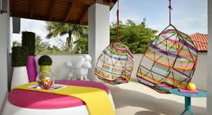Create a setting which feels inviting, personalized and artful! Defining Modern Miami Style Mansion Global