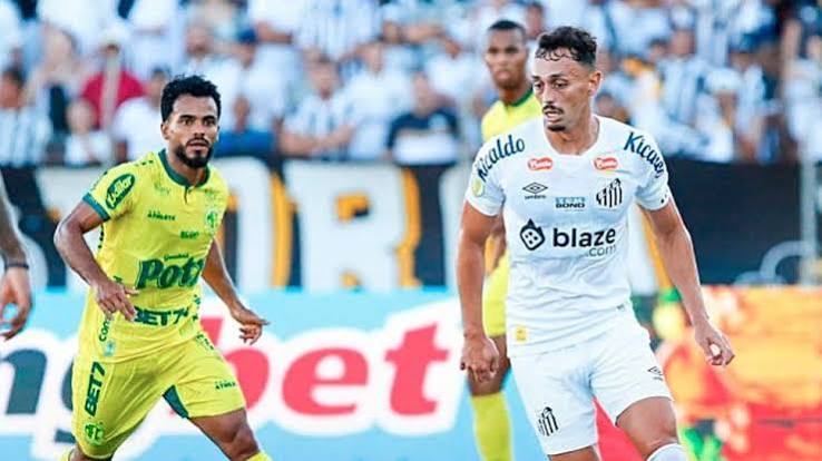 Santos cede empate para Mirassol mesmo com um jogador a mais | CNN Brasil