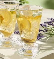 6 Cl Witte Porto 6 Cl Tonic Orange Blossom Lavender 1 Schijf Citroen 2 Muntblaadjes Ijsblokje Lavendel Mocktails Cocktails