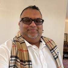 Lorie Nolan's Instagram, Twitter & Facebook