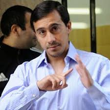 Carlos Lynch's Instagram, Twitter & Facebook