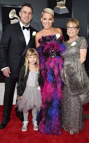 40+ willow sage hart ideas | willow sage hart, p!nk. Pink S Daughter Willow Hart Had The Best Time Ever At 2018 Grammys Pink Daughter Willow Carey Hart Pink Singer