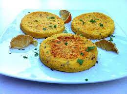 La quiche carote e legumi è una torta salata stuzzicante, deliziosa e nutriente, un piatto unico da gustare in compagnia dei vostri cari. Burger Di Lupini E Patate Una V Nel Piatto Ricette Vegane E Mondo Vegan