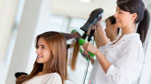 Nos idées de coupes courtes pour femme. Cours De Coiffure Feminine Cours En Ligne Via Internet Iped
