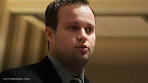 Josh Duggar says he's not a flight risk, asks court to release him