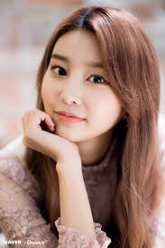 She is a south korean singer under duble kick entertainment. Long Haired Hyebin Momoland