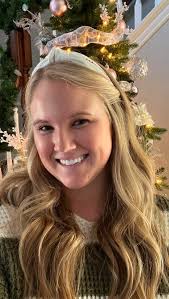 ✨Day7✨ A fun way to spice up your ponytail! #dallassalon #12daysofchristmas  #dfwhairstylist #12daysofholidayhair #holidayponytail #dallashairstylist  #christmashair #hairtutorial #hairhowto