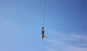 Bungee jumping is an adventurous sport in which people jump from higher ground such as a bridge with an elastic rope tied to their ankles to stop them from hitting the ground. Bungee Jump In Berlin Zum Tiefpreis Fun4you