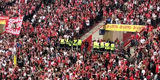 Mainz 05 ist der kultclub des deutschen fußballs. Mainz 05 Fans Und Die Fehlende Identifikation Hier Lesen