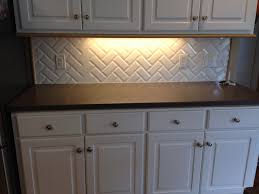 The herringbone subway tile backsplash of my dreams has been installed in my kitchen, and i'm so excited to show it off! Primus White 3x6 Beveled Subway Tile In Herringbone Pattern Beveled Subway Tile White Beveled Subway Tile Beveled Subway Tile Backsplash