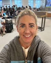 Deborah Bergstrom's Instagram, Twitter & Facebook