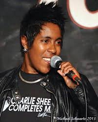 Kandace Saunders's Instagram, Twitter & Facebook