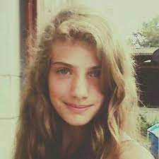 Fanny Costa (@fcst21)